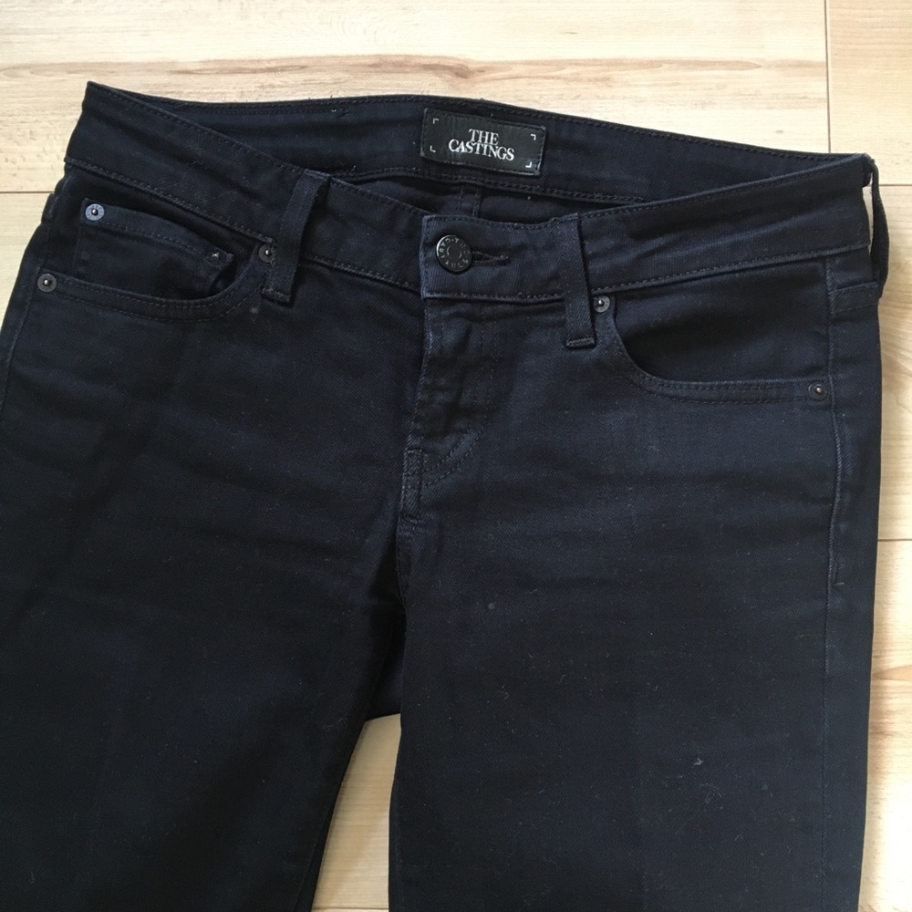 Aritzia Castings Jet Black Mid-rise Cropped Skinny Jeans
